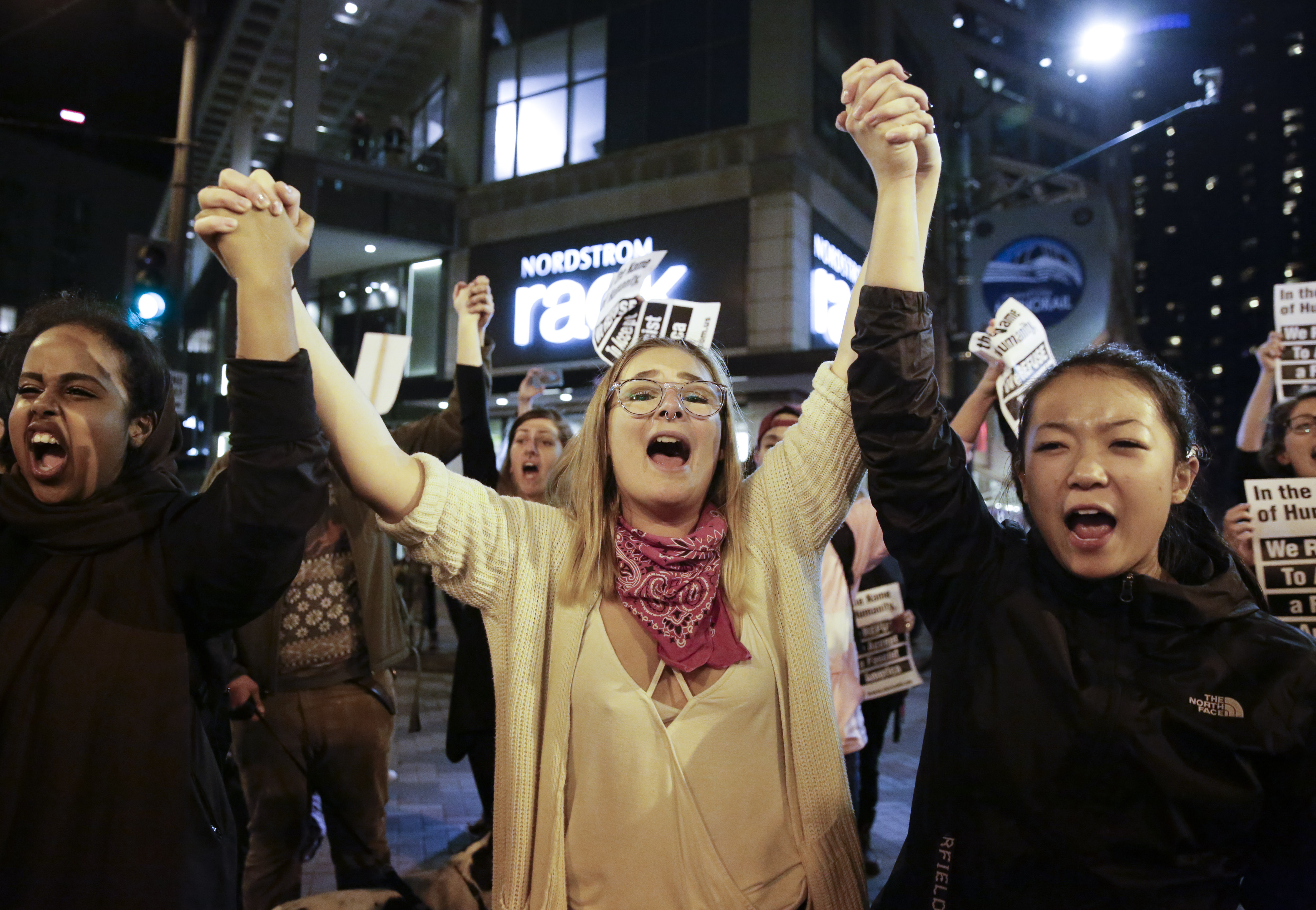 US-VOTE-PROTEST-TRUMP
